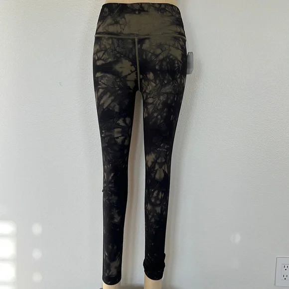 Good American Tie Dye Seamless High Waist Leggings Size 3/4 - Picture 2 of 7